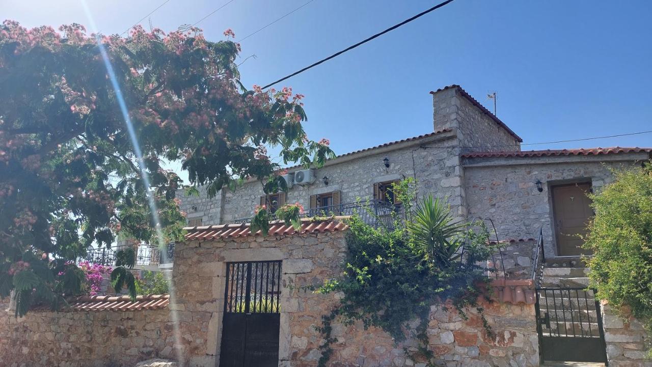 Melita Traditional Stone House Apartment Pyrgos Dirou Exterior photo